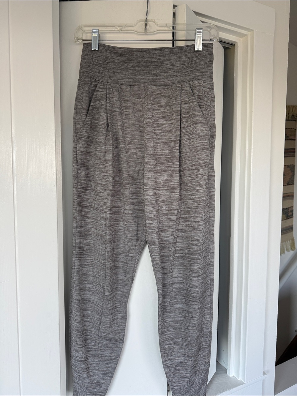 Vuori Gray Harem style yoga pants with pockets